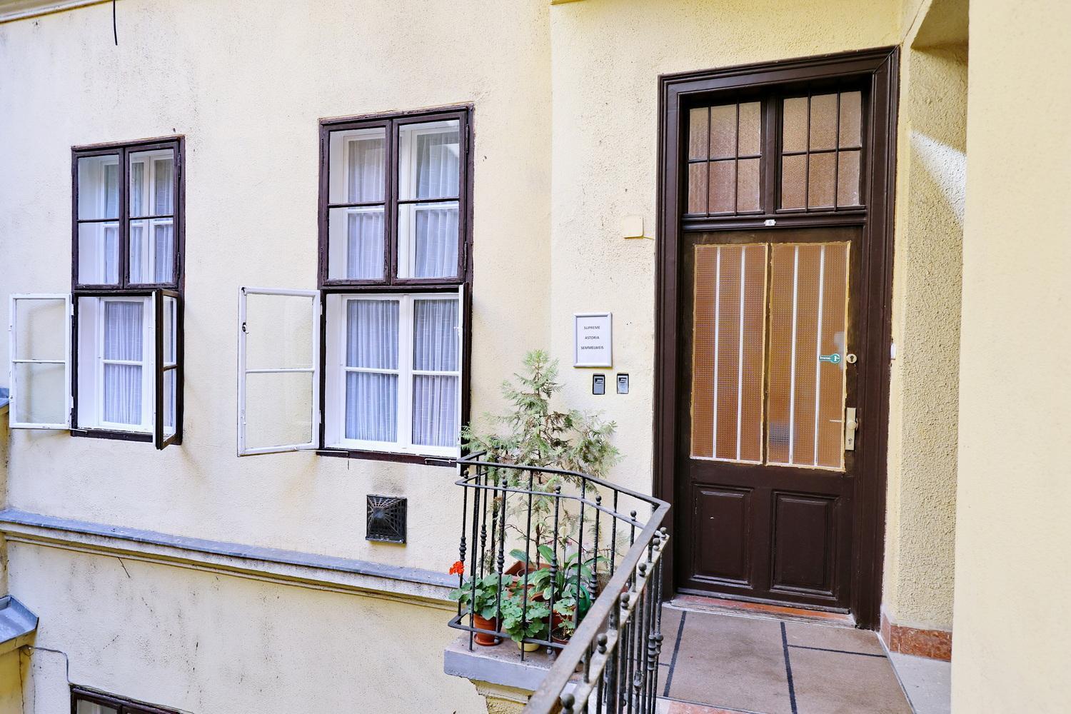 Supreme Astoria Semmelweis Apartment Budapest Exterior photo